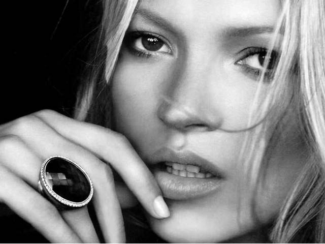 Kate Moss je vášnivou manikérkou: Tady jsou její rady!