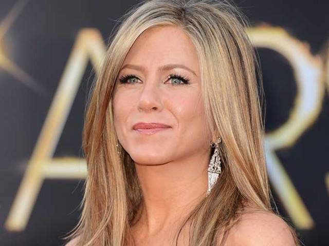 Bezdětná a svobodná Jennifer Aniston si zoufá: Jsem prázdná...!